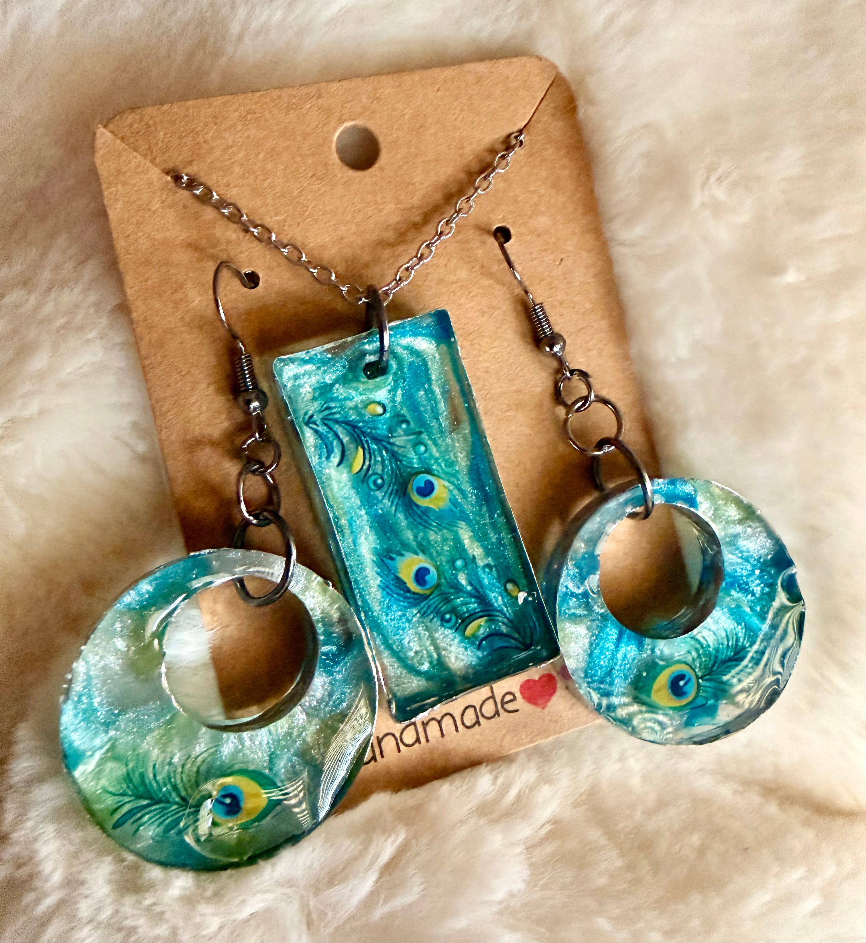 Peacock Swirl